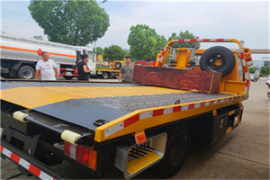 临澧附近拖车电话号码服务