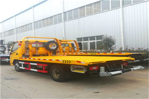 临澧附近拖车救援搭电